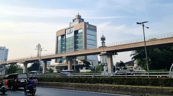 Zurich Syariah Lindungi 8.000 Mahasiswa KKN UGM, Salurkan 500 Life Jacket untuk Mitigasi Risiko